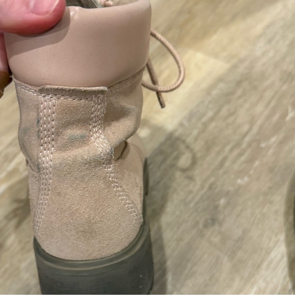 Pink Timberland Lace Up Boots - Picture 4 of 9